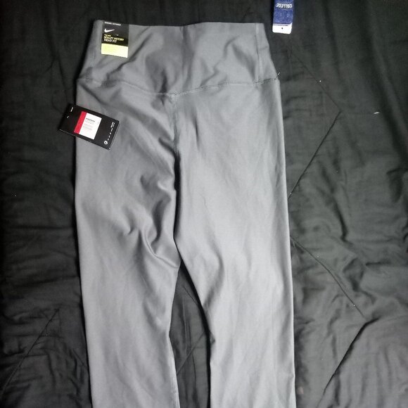 NWT Nike Dri-Fit Oregon Ducks Leggings Trainers - Picture 9 of 10